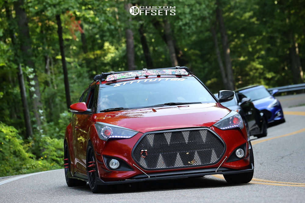 2016 Hyundai Veloster Wheel Offset Nearly Flush Stock 1877118