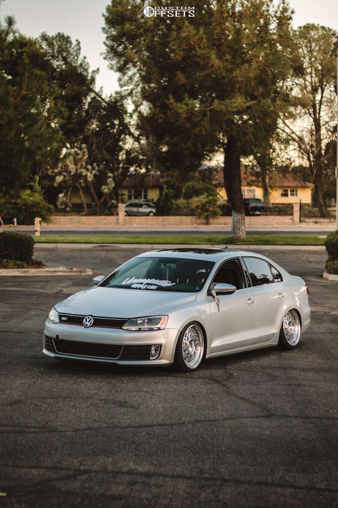 Custom Jetta R32 2014 Volkswagen Jetta with 18x8.5 40 Regen5 R32 and 215/35R18 Westlake ...