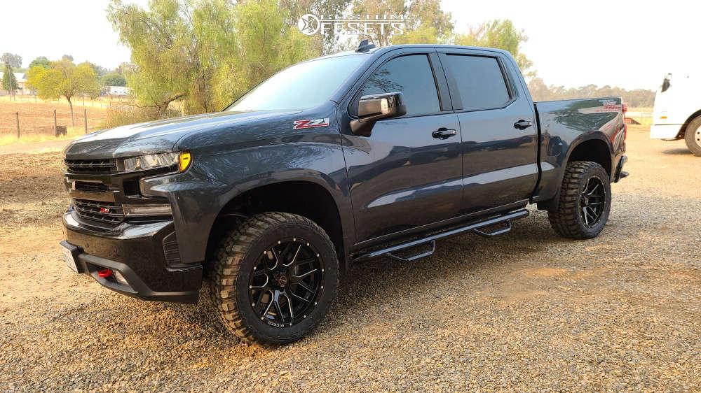 m120ページ 2021 Chevrolet Silverado 1500 with 20x10 -24 Wicked Offroad