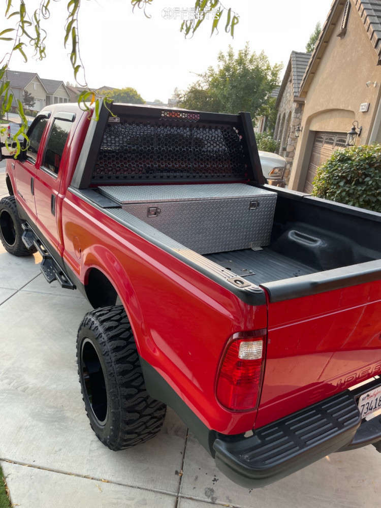 1999 Ford F-250 Super Duty with 20x12 -44 Helo He916 and 36/13.5R20 ...