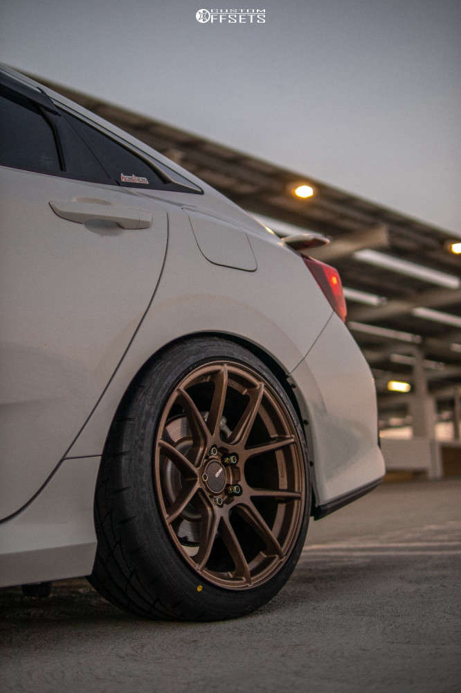 2019 Honda Civic with 19x9.5 38 Enkei Tsv and 255/35R19 Firestone