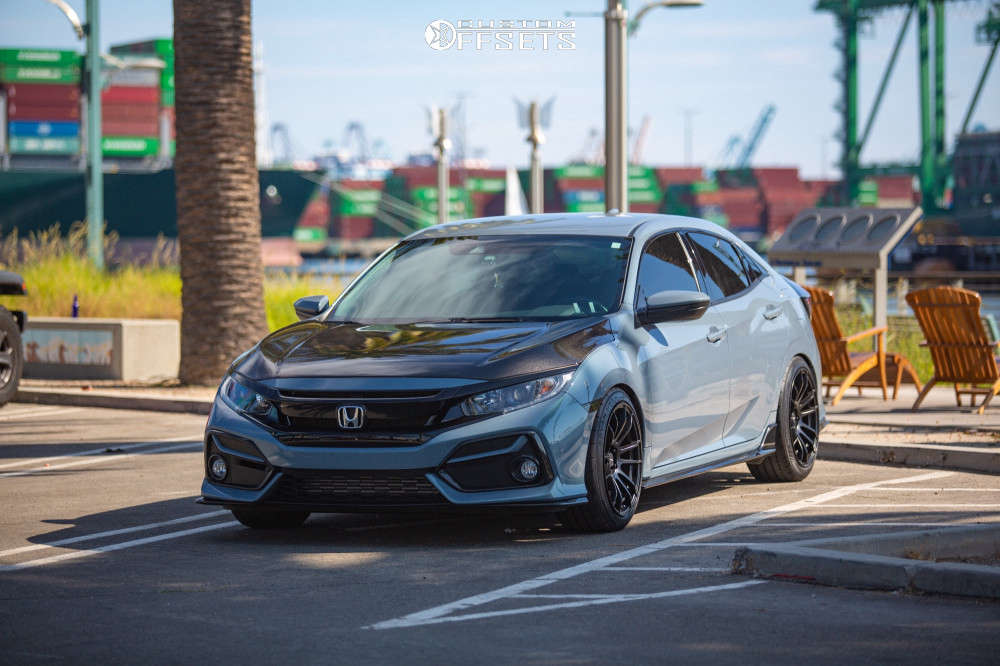 2020 Honda Civic with 18x9.5 38 AVID1 AV20 and 245/40R18 Yokohama