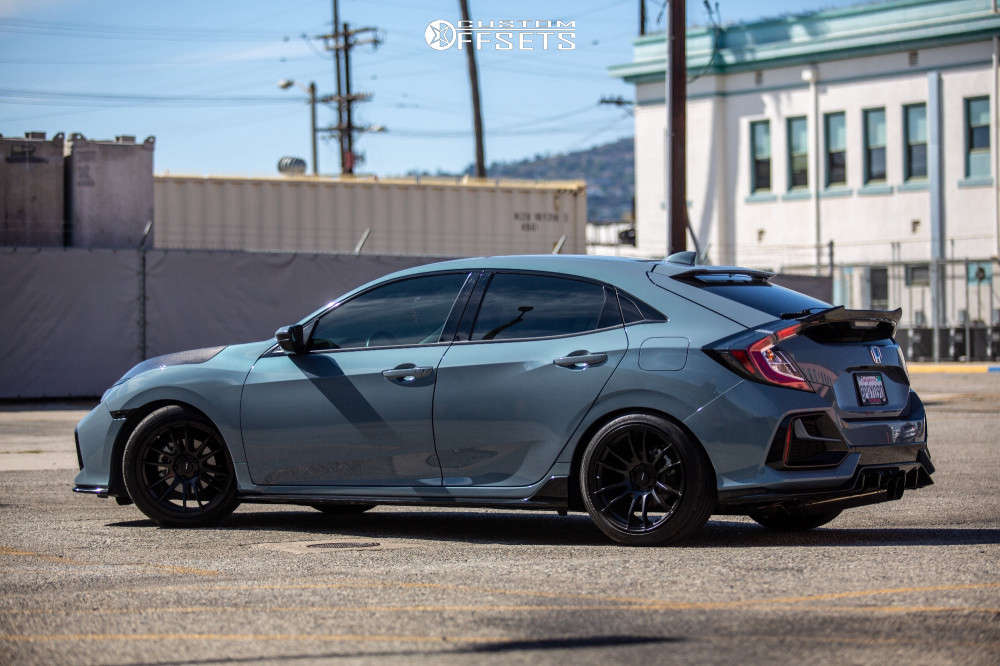 2020 Honda Civic with 18x9.5 38 AVID1 AV20 and 245/40R18 Yokohama