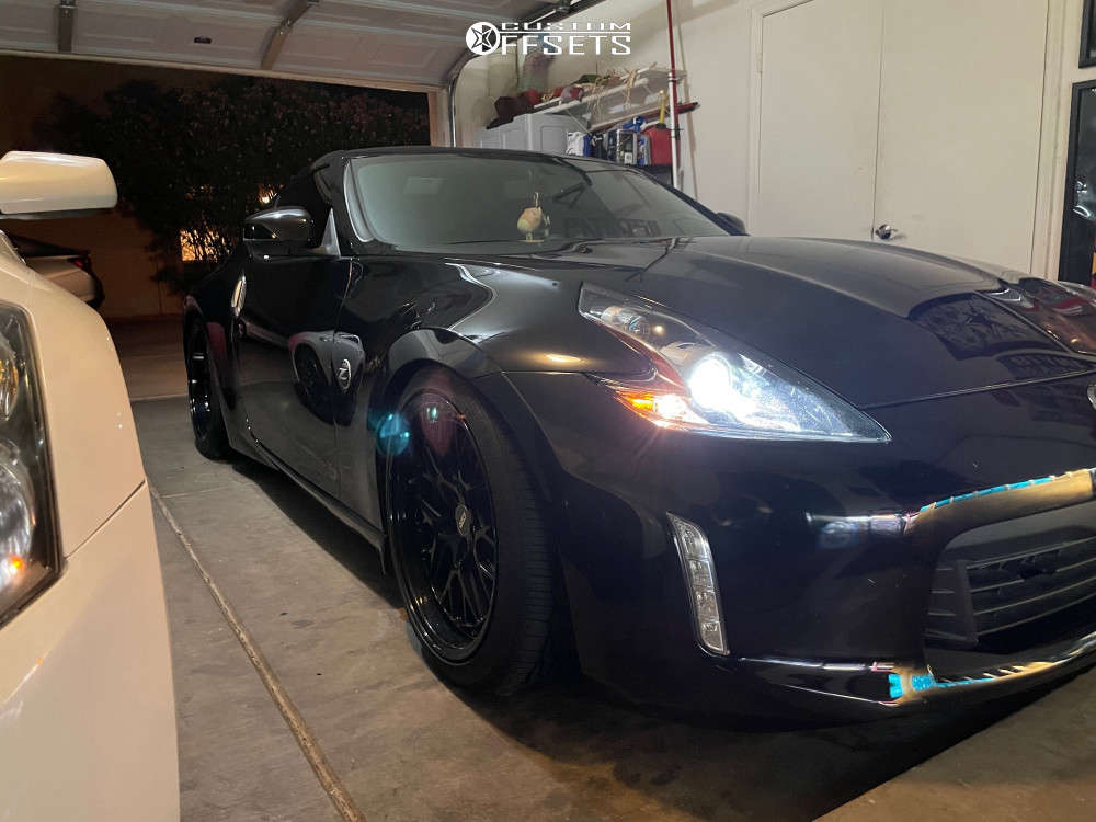 1904969-1-2019-370z-nissan-