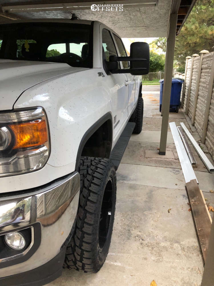 Coilover Leveling Kit 2015 GMC Sierra 2500 HD with 20x10 -18 Fuel Sledge and 33/12.5R20 Toyo ...