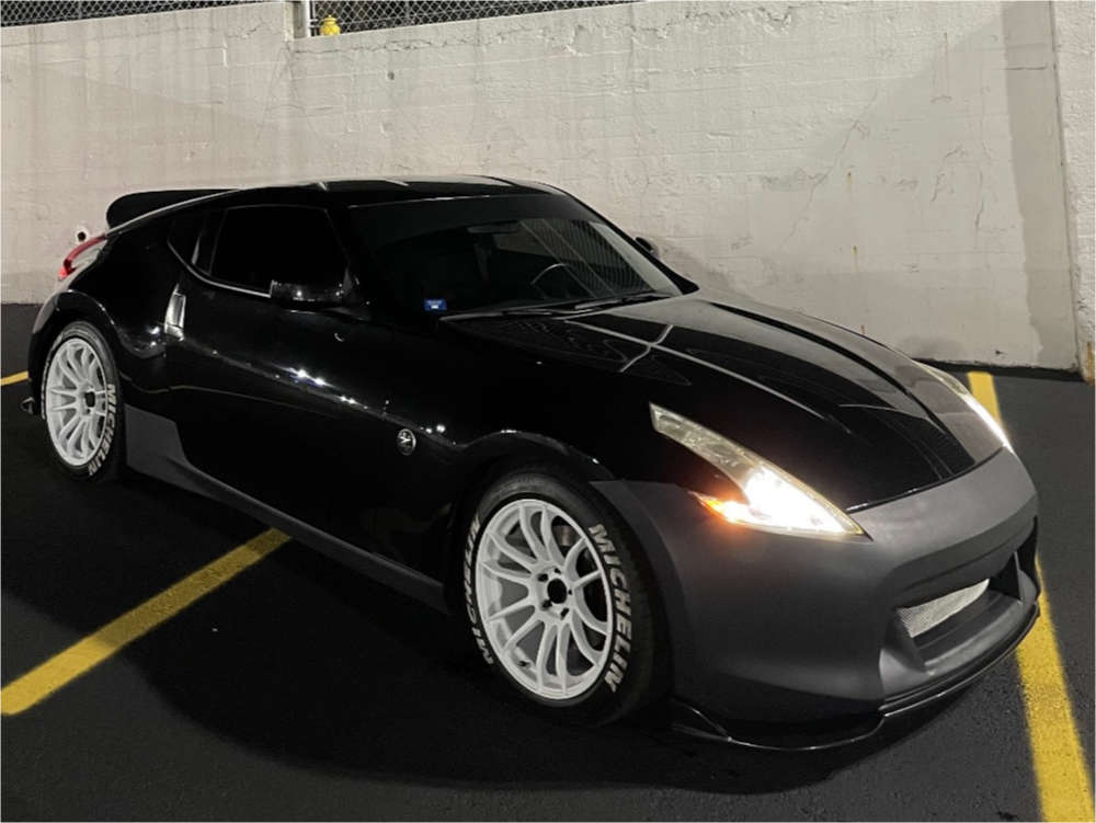 2009 Nissan 370Z Wheel Offset Nearly Flush Stock 1935259 Custom Offsets