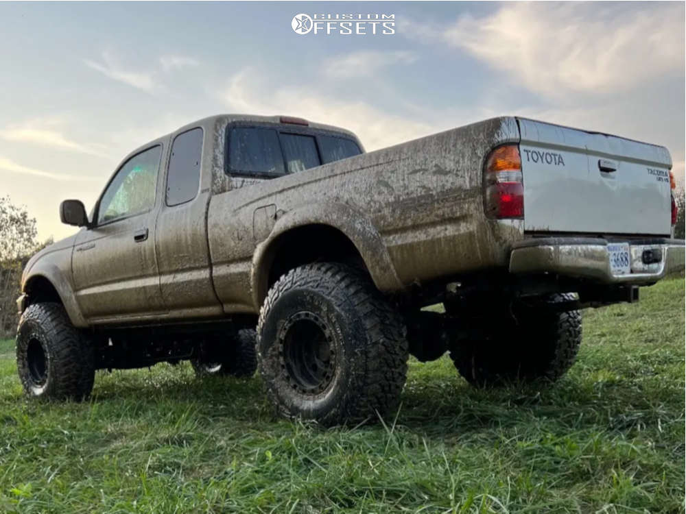 2001 Toyota with 15x10 38 American Racing Ar201 and 35/12.5R15