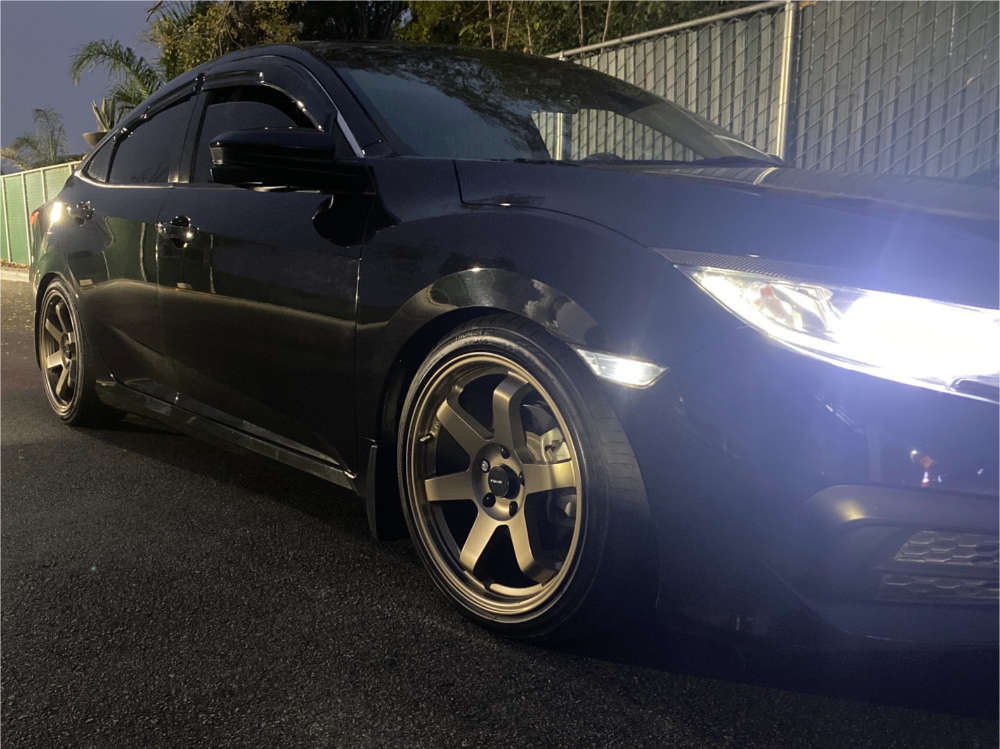 2018 Honda Civic with 18x8.5 35 ADV.1 Av006 and 225/25R18 Delinte