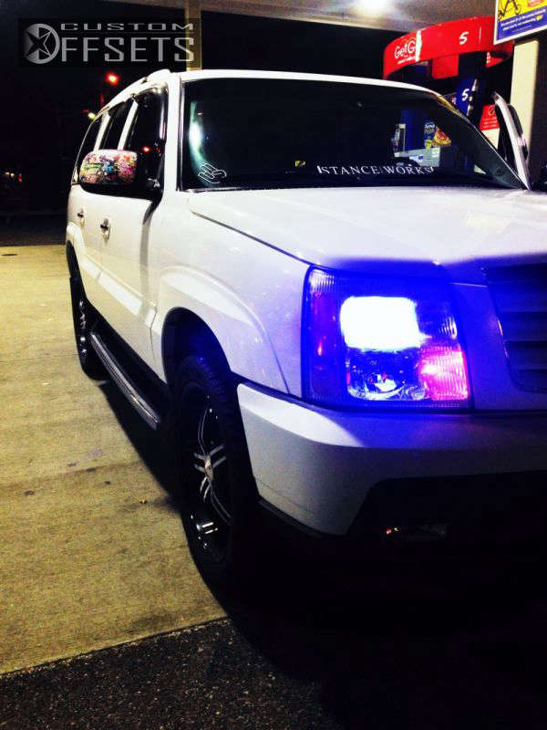 2002 Cadillac Escalade with 22x11 35 Forte N/A and 305/40R22 Falken ...
