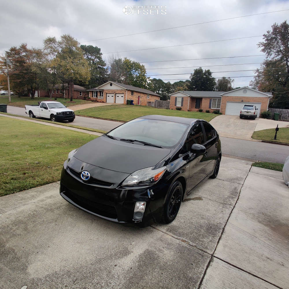 2011 Toyota Prius with 15x6.5 38 Primax 776 and 195/65R15 Dextero DTR1 ...