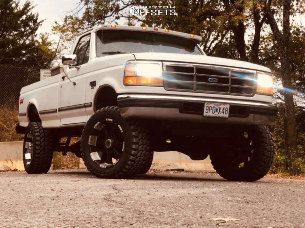 1994 Ford F-250 with 20x8 16 Alloy Ion 137 and 33/12.5R20