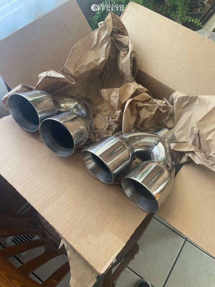 2016 Chevrolet Silverado 1500 with 18x9 12 Fuel Zephyr and 35/12.5R18