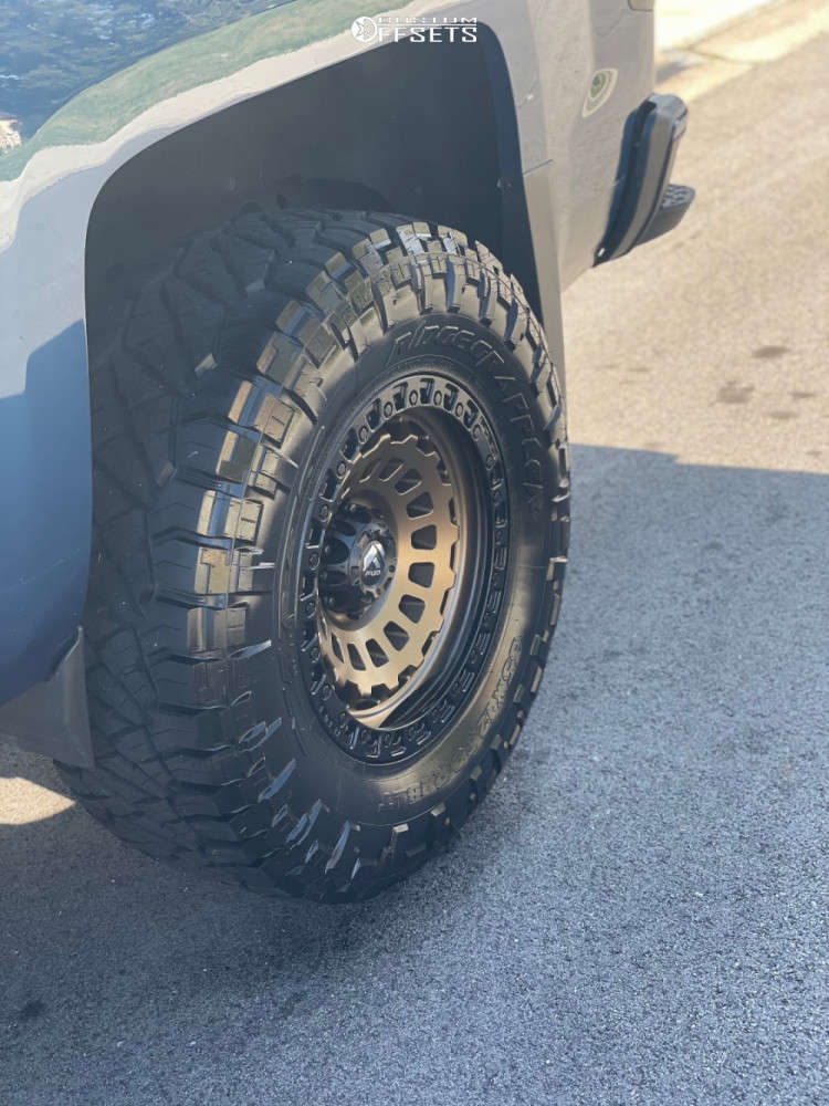 2016 Chevrolet Silverado 1500 with 18x9 12 Fuel Zephyr and 35/12.5R18