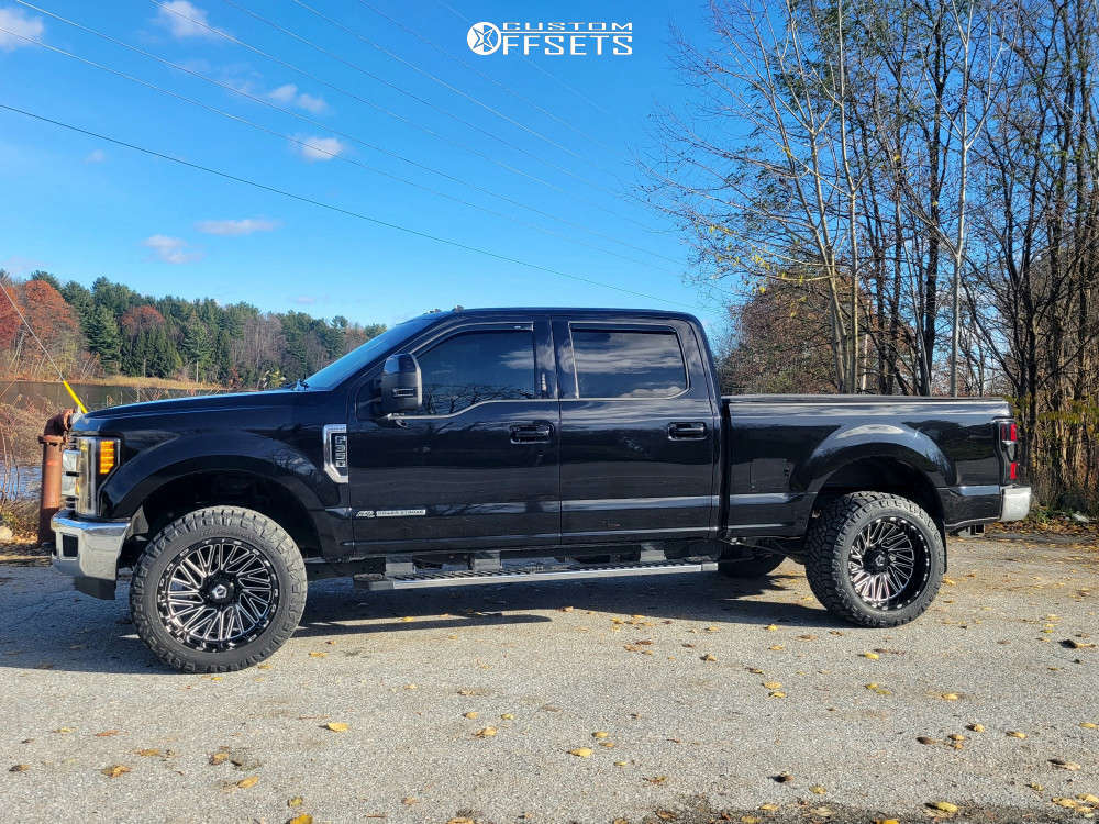 2019 Ford F-350 Super Duty with 22x12 -44 TIS 553BM and 325/50R22 Nitto ...