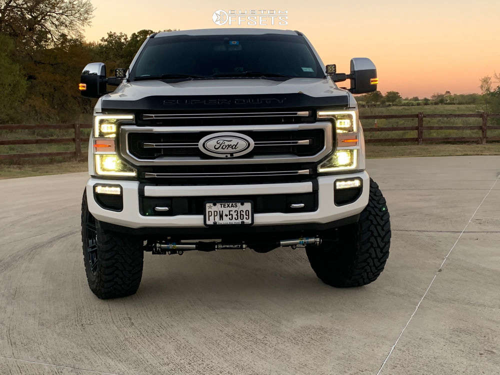 2021 Ford F-250 Super Duty with 20x10 -18 Fuel Rogue and 37/12.5R20 ...