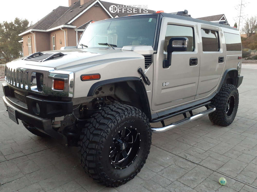2007 Hummer H2 with 18x10 -24 Moto Metal Mo962 and 37/13.5R18