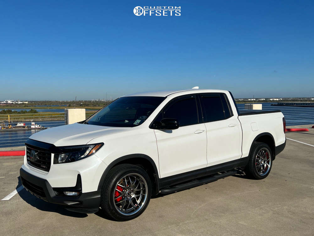 2021 Honda Ridgeline with 20x9 35 XXR 526 and 255/45R20 Radar Dimax As