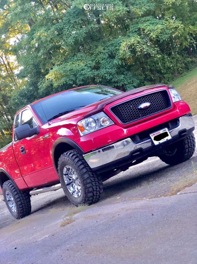 2005 Ford F150 with 17x9 RBP 94r and 285/70R17 Federal Couragia M/t