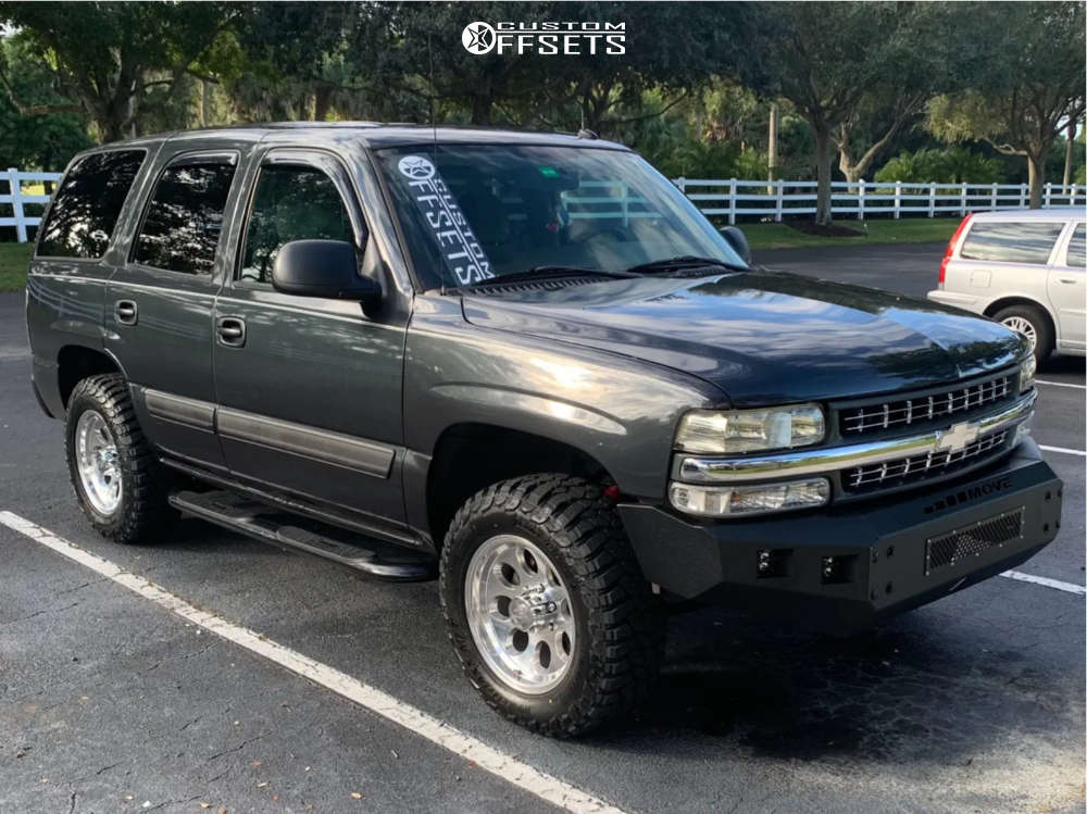 2005 Chevrolet Tahoe with 18x9 0 Alloy Ion 171 and 275/65R18 Landspider