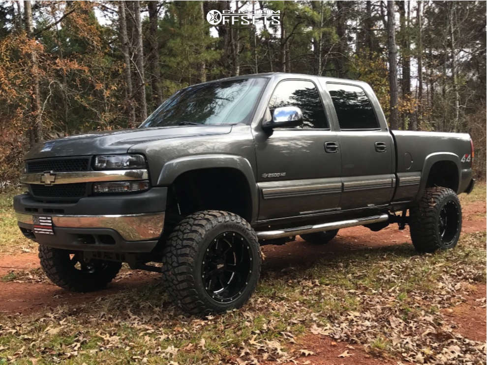 2002 Chevrolet Silverado 2500 HD with 20x12 -44 Moto Metal Wheel Model ...