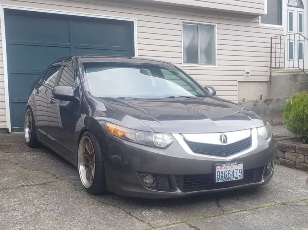 2009 Acura TSX with 18x9.5 22 Aodhan Ds02 and 225/40R18