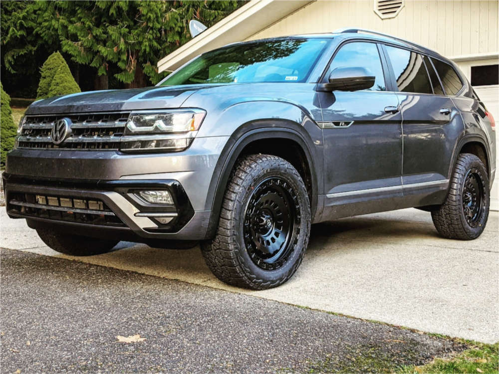 2019 Volkswagen Atlas with 20x9 20 Fuel Zephyr and 275/55R20 Falken