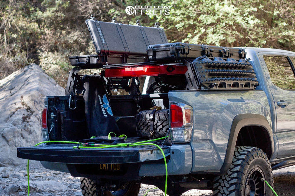2020 Toyota Tacoma with 17x8.5 -12 RRW Rr7-h and 295/70R17 Toyo Tires ...