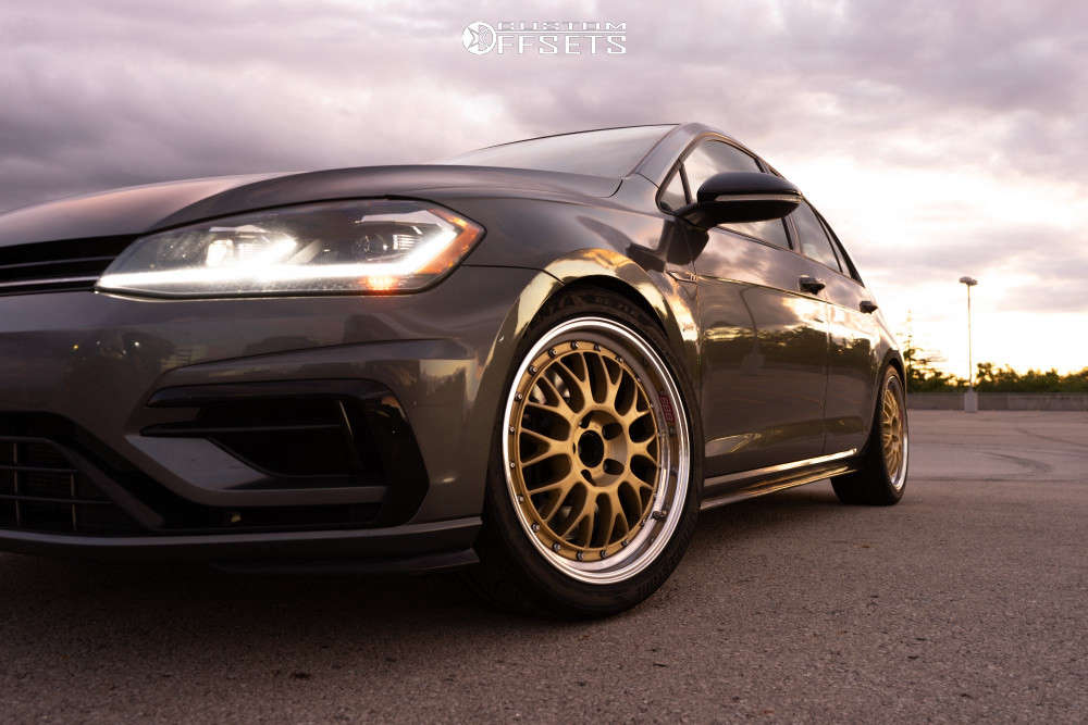 2018 Volkswagen Golf R with 18x9 30 BBS E88 and 265/35R18 Bridgestone ...