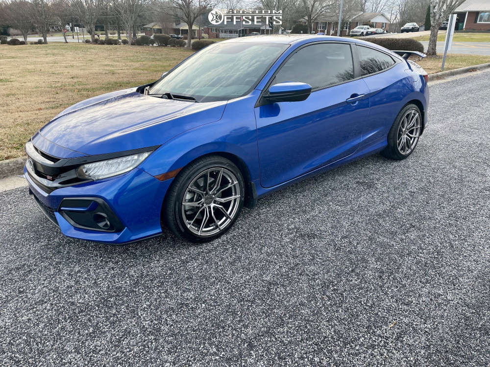 2020 Honda Civic with 18x8.5 35 XXR 559 and 235/40R18 Goodyear Eagle
