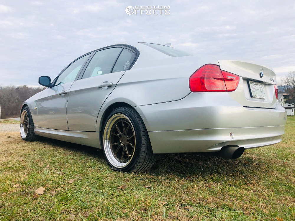2012698-1-2009-328i-bmw-base-