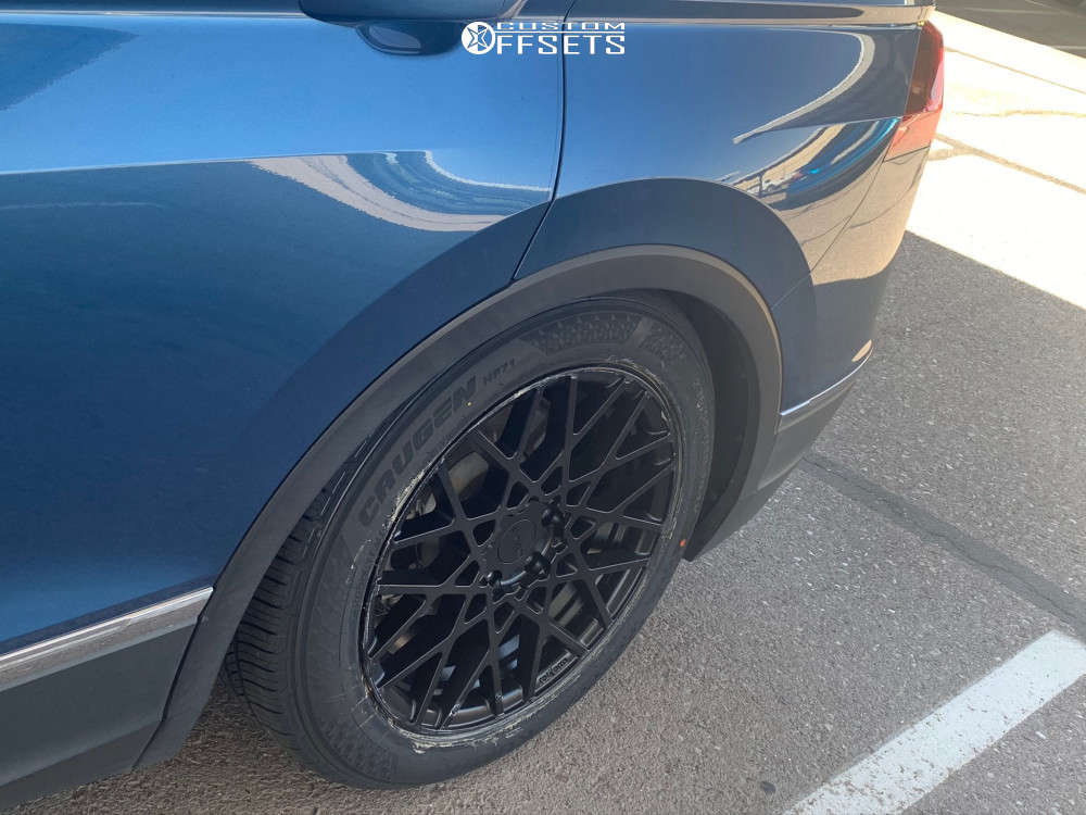 2018 Volkswagen Tiguan with 18x8.5 35 Rotiform Blq and 235/55R18 Kumho ...
