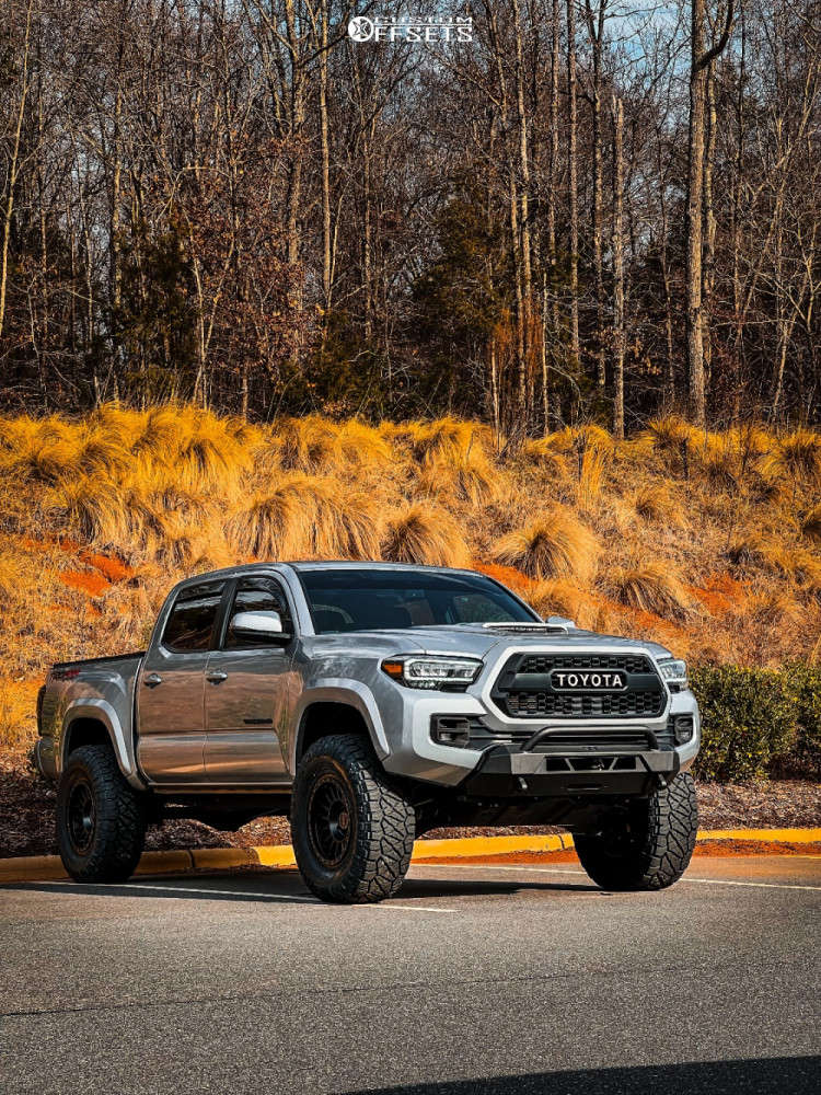 2017 Toyota Tacoma with 17x9 -25 Relations Race Wheels RR6H and 305 ...