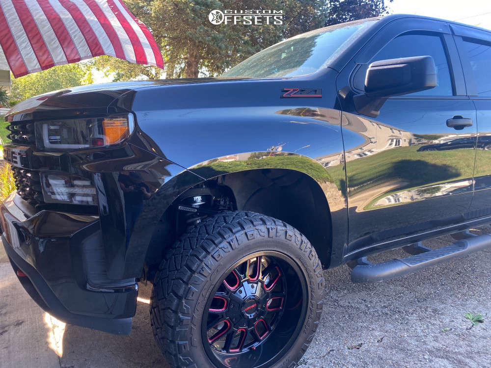 2019 Chevrolet Silverado 1500 with 20x10 19 Mayhem Cogent and 33/12