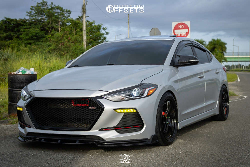 2017 Hyundai Elantra with 18x8.5 37 Gram Lights 57cr and 225/40R18