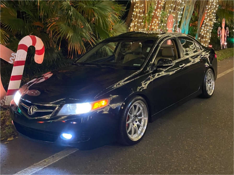 2007 Acura TSX with 18x8.5 35 Aodhan Ds07 and 225/40R18