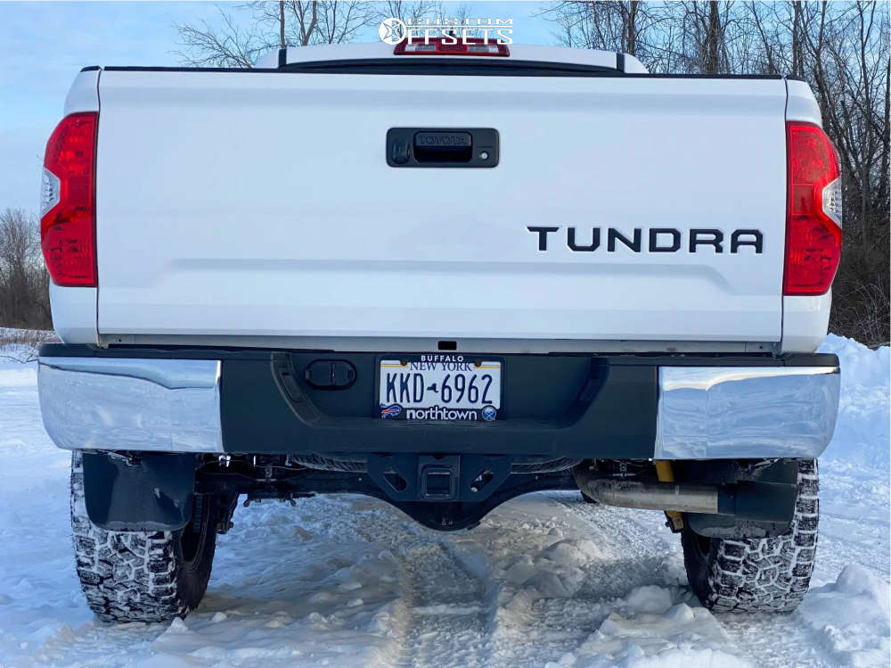 2021 Toyota Tundra with 20x9 0 XD Xd820 and 295/60R20 Toyo