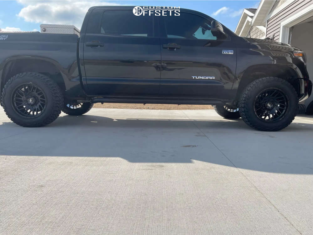 2019 Toyota Tundra with 20x10 25 Motiv Offroad Mutant and 33/12.5R20