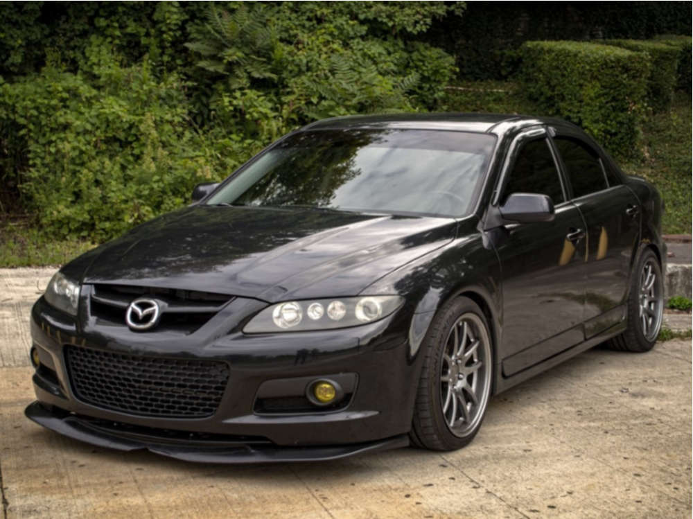 2006 Mazda 6 with 18x8.5 35 Aodhan Ds02 and 225/40R18