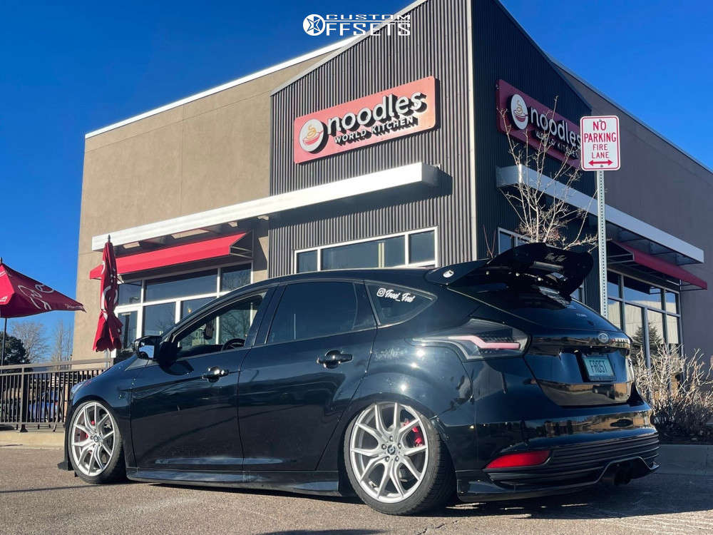 2017 Ford Focus with 18x8 40 Drag Dr67 and 225/40R18 Falken Azenis