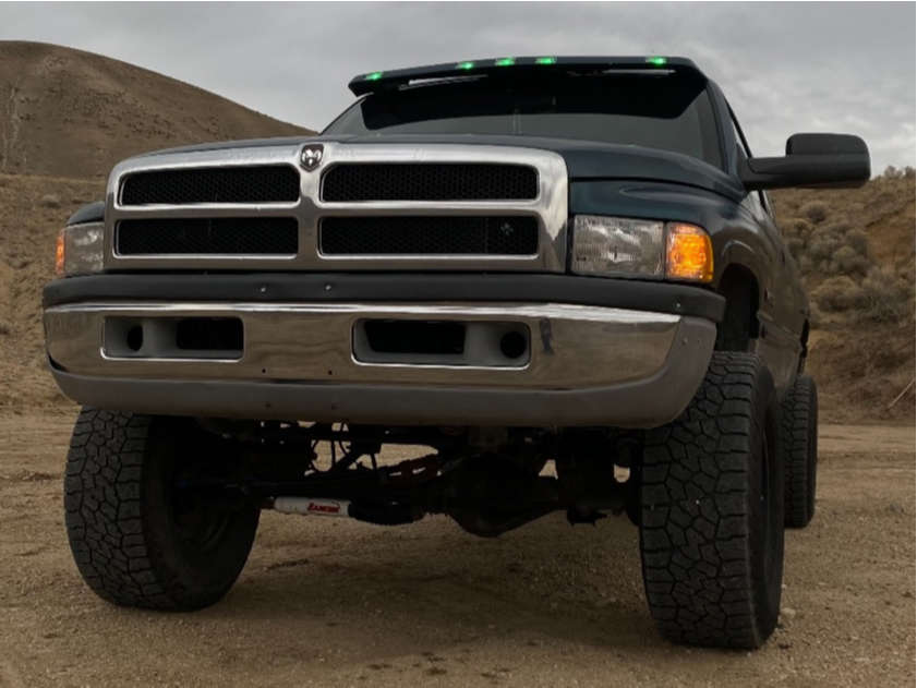 1999 Dodge Ram 1500 with 17x9 -12 XD Addict and 35/12.5R17 Falken ...