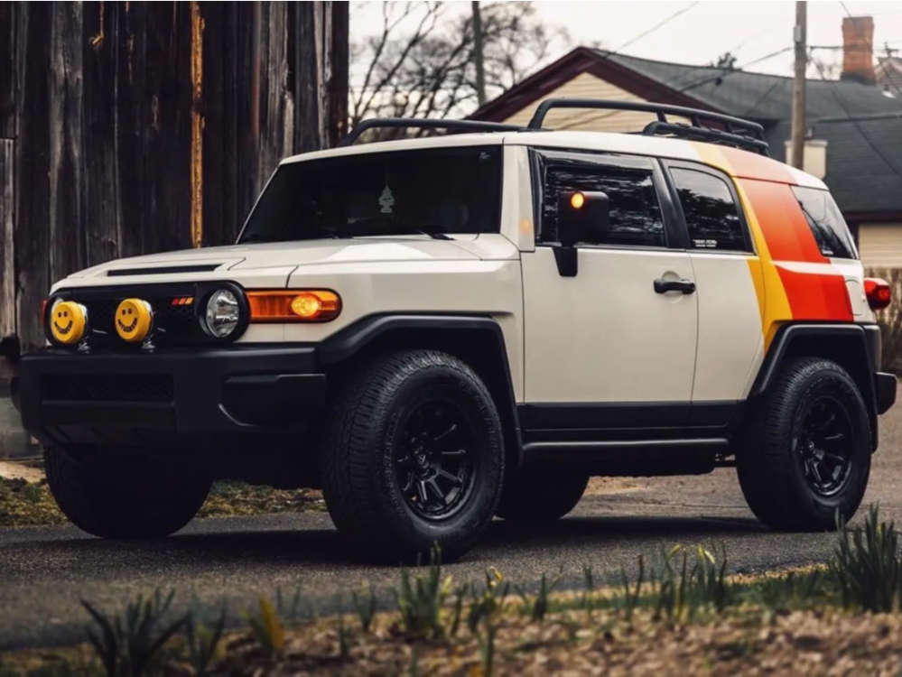 2008 Toyota FJ Cruiser with 17x9 -12 Fuel Torque and 285/70R17 Yokohama ...