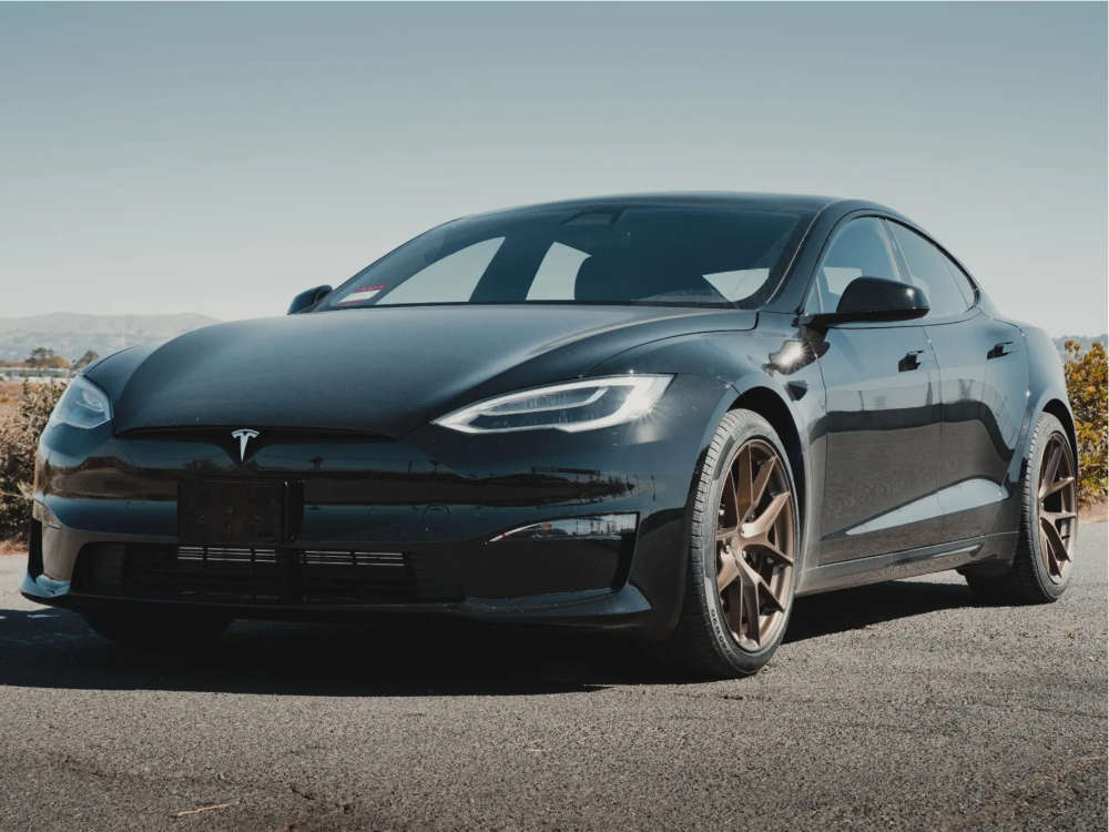 2139259-1-2022-s-tesla-base-