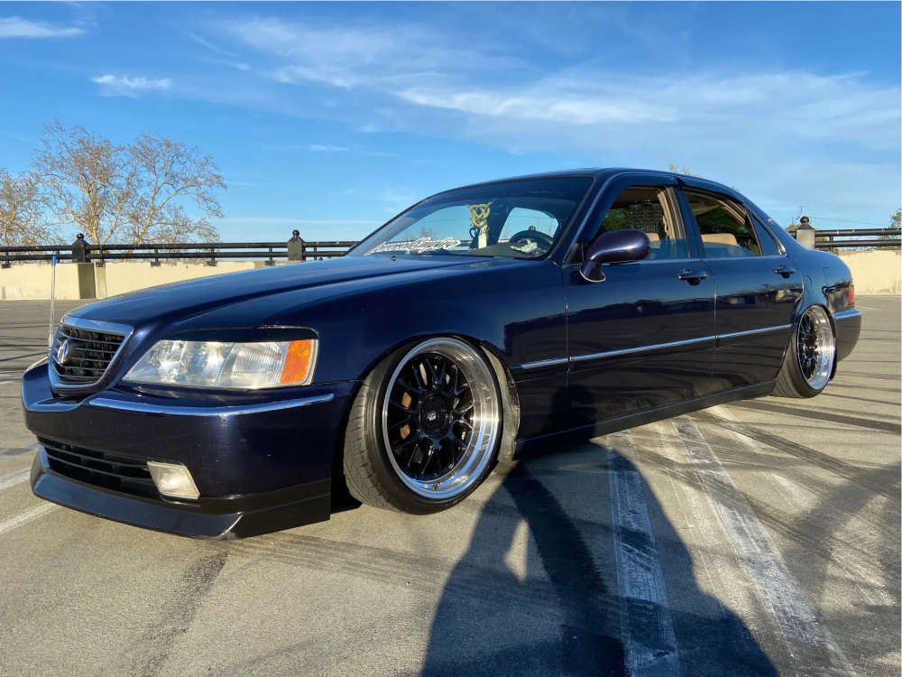 1999 Acura RL with 18x9.5 30 MST Mt43 and 215/40R18 Vercelli