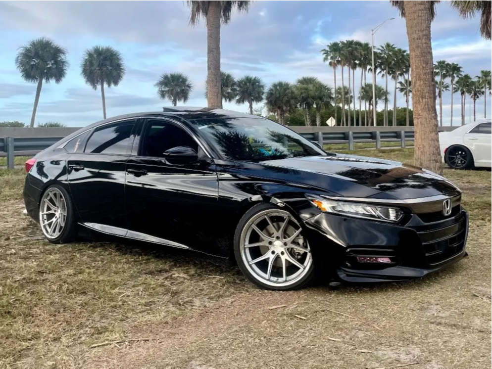 2019 Honda Accord with 19x10.5 22 Ferrada FR2 and 245/35R19 Radar Dimax ...