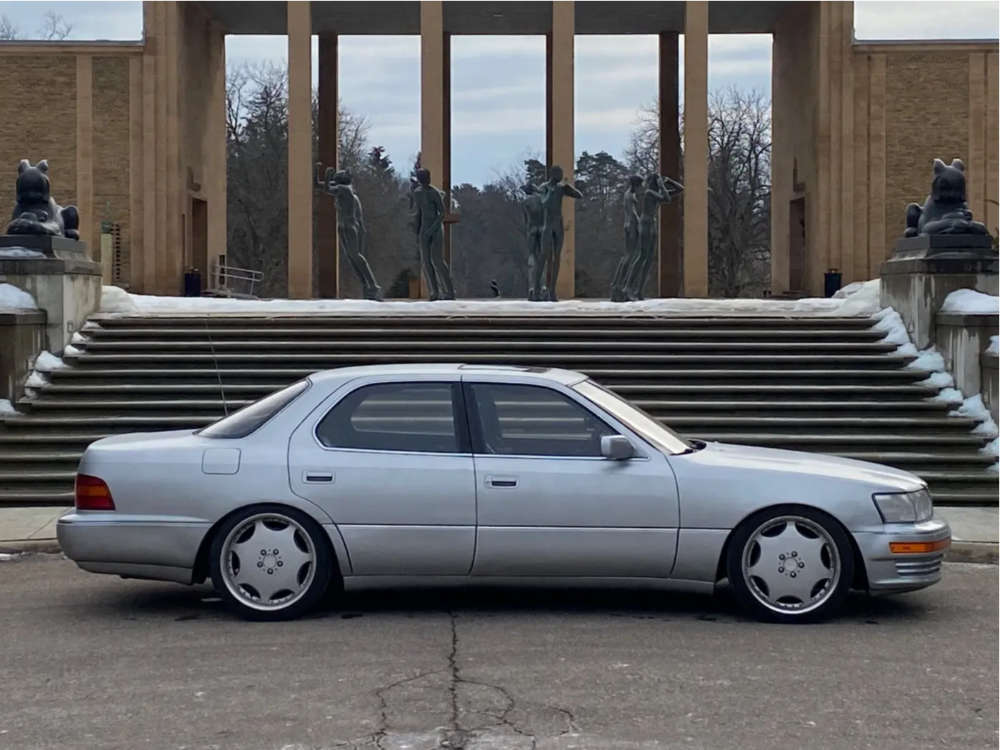 1994 Lexus LS400 with 19x9 33 AME Shallen Ax and 225/40R19 Dunlop