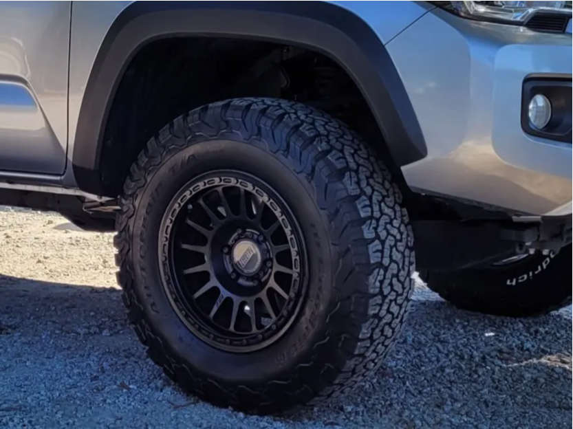 2020 Toyota Tacoma with 17x8.5 -0 RRW Rr6-h and 275/70R17 BFGoodrich ...