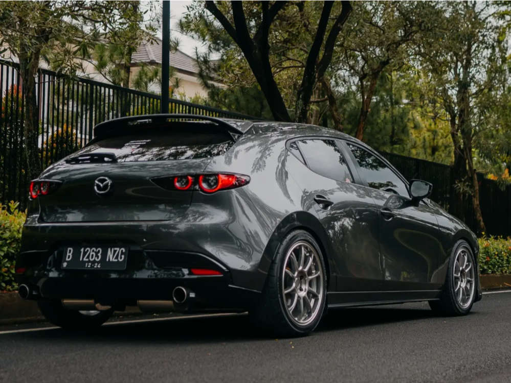 2020 Mazda 3 Sport with 18x8.5 45 Volk Ze40 and 225/45R18 Dunlop