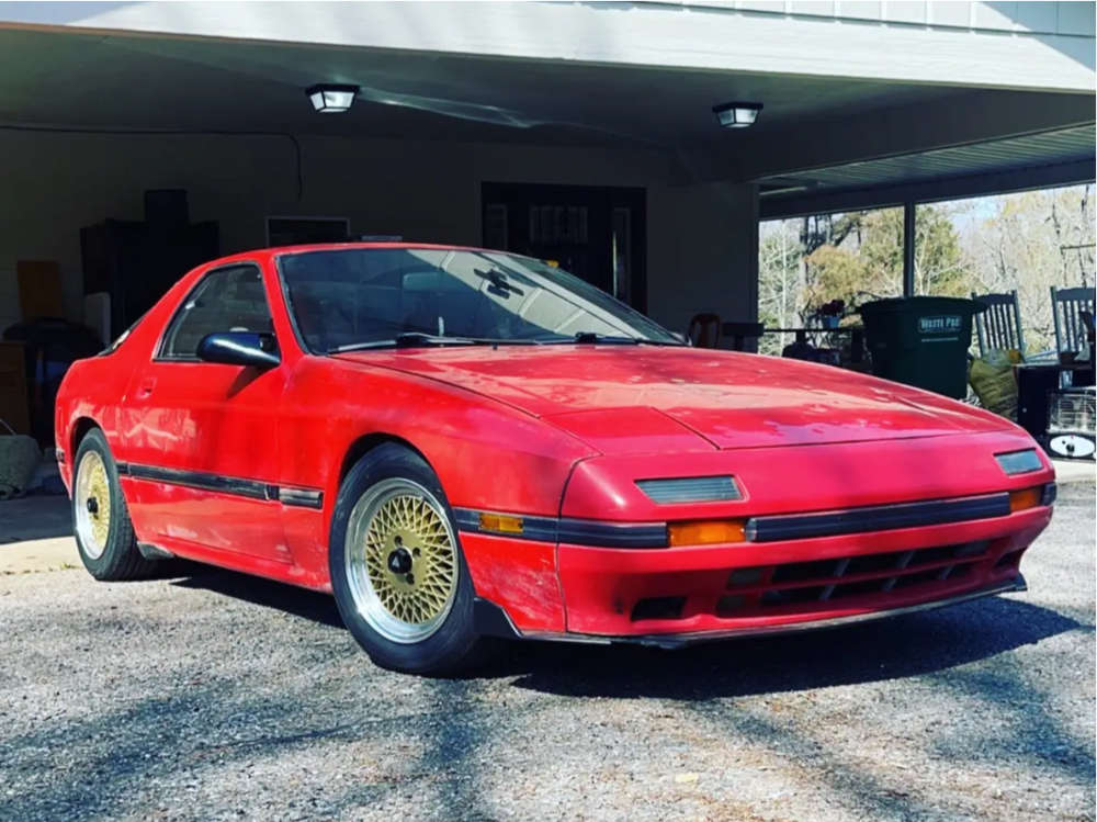 1986 Mazda RX-7 with 15x7 38 Enkei Enkei92 and 195/60R15 Nexen N5000 ...