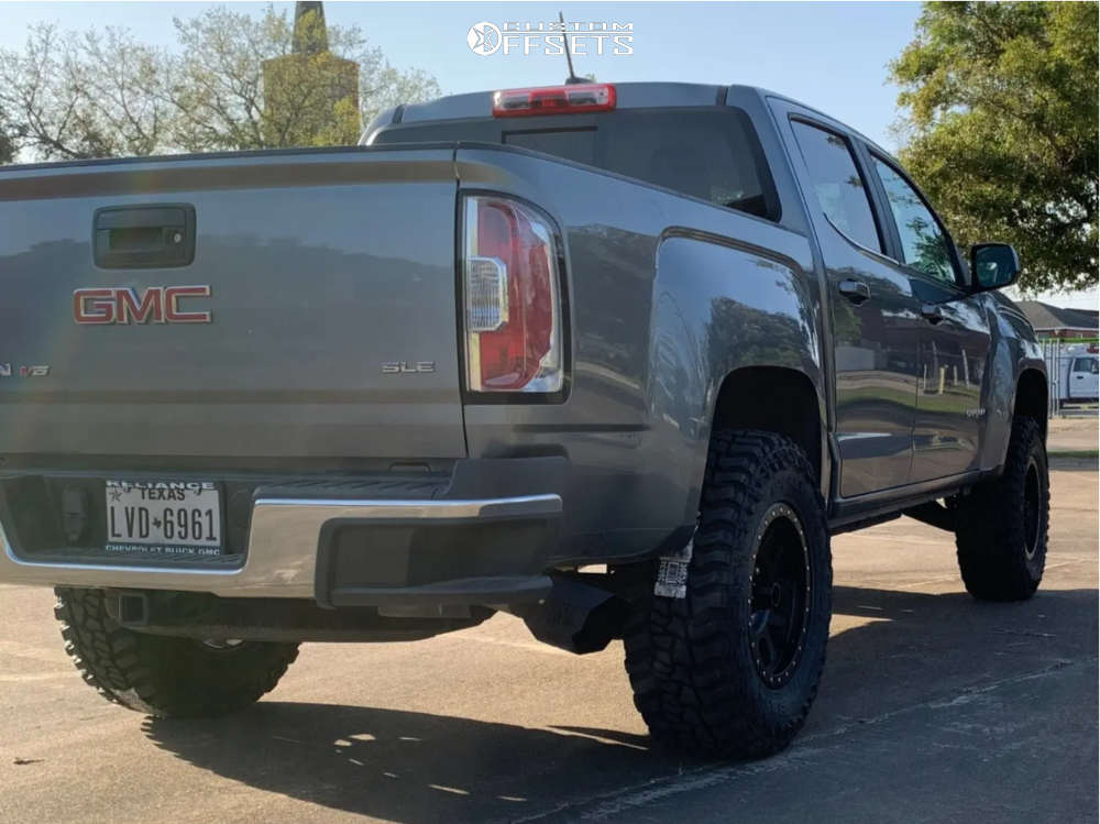 2018 GMC Canyon with 17x8.5 0 Method Mesh and 285/70R17 Mickey Thompson