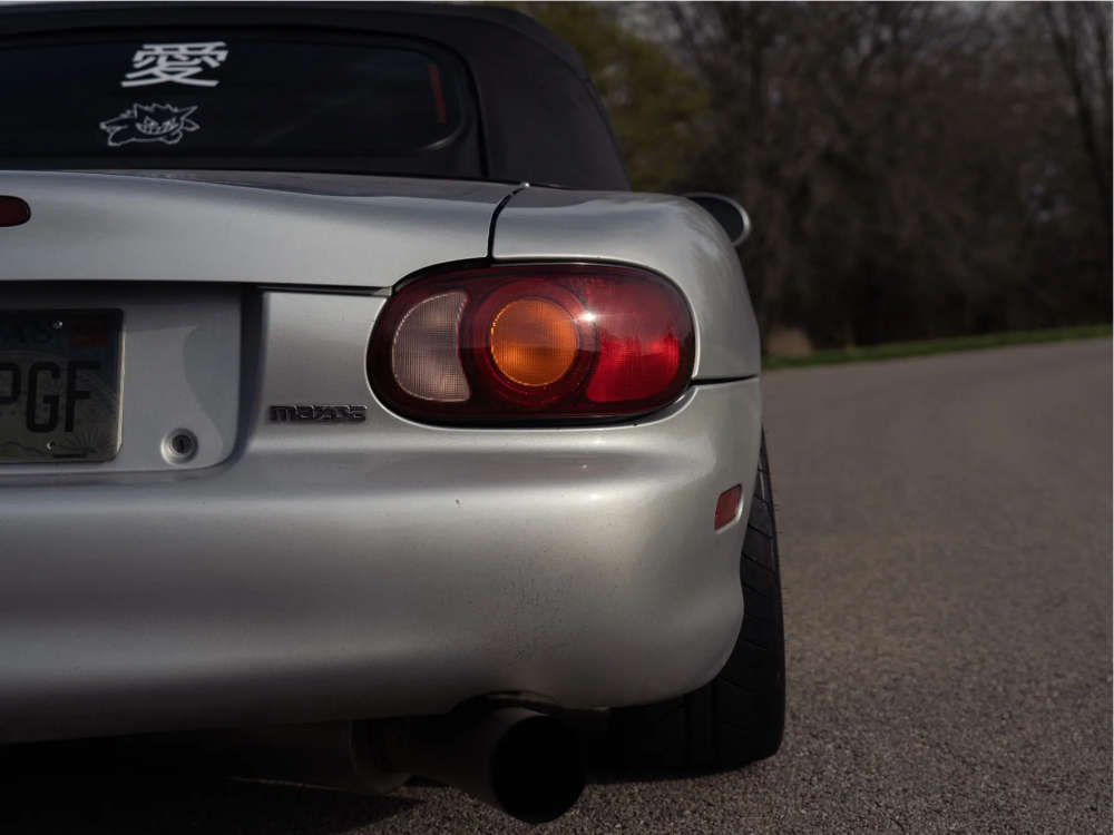 2000 Mazda Miata with 15x8 20 MST Mt28 and 225/50R15 Hankook Ventus S1